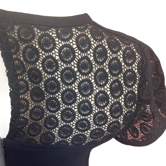 ANN Taylor Dress with crotchet neckline - Picture 9 of 9